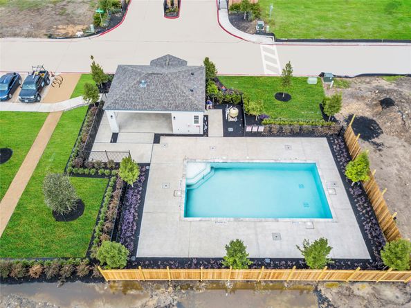 3243 Royal Oaks Hollow Lane, Houston TX 77082