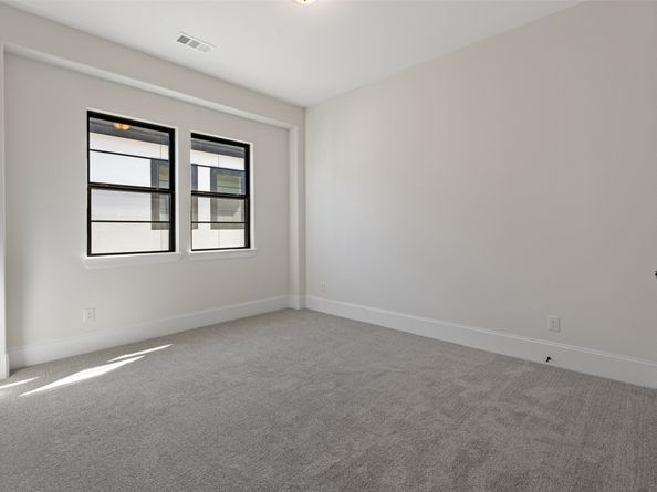 3243 Royal Oaks Hollow Lane, Houston TX 77082