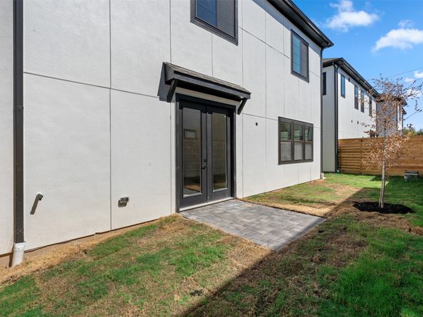 3243 Royal Oaks Hollow Lane, Houston TX 77082