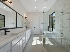 3243 Royal Oaks Hollow Lane, Houston TX 77082