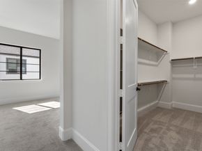 3243 Royal Oaks Hollow Lane, Houston TX 77082