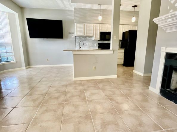 2121 El Paseo Street 1709, Houston TX 77054