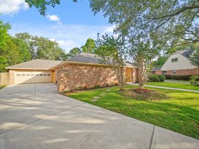 11804 Westmere Drive, Houston TX 77077