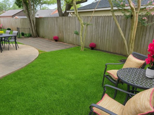 2735 Triway Lane, Houston TX 77043