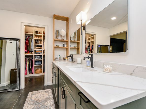 2735 Triway Lane, Houston TX 77043