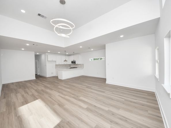 9409 Caddo Road, Houston TX 77078