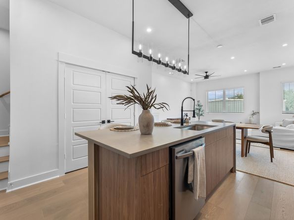 2305 Springwood Vista Lane, Houston TX 77055