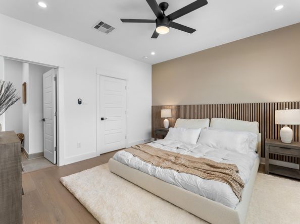 2305 Springwood Vista Lane, Houston TX 77055