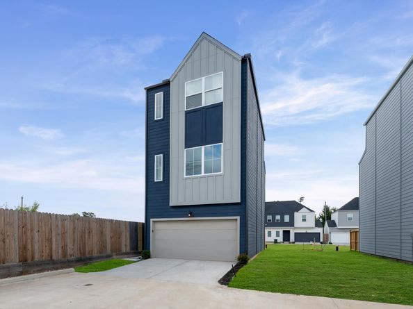 2305 Springwood Vista Lane, Houston TX 77055