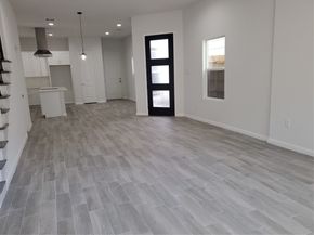 4012 Mckinley Street, Houston TX 77051