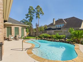 13526 Breakwater Path Loop, Houston TX 77044