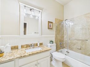 13526 Breakwater Path Loop, Houston TX 77044