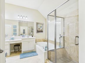 13526 Breakwater Path Loop, Houston TX 77044