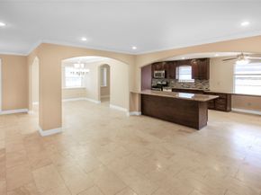5738 Willowbend Boulevard, Houston TX 77096