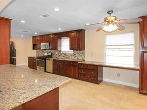5738 Willowbend Boulevard, Houston TX 77096