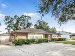 5738 Willowbend Boulevard, Houston TX 77096