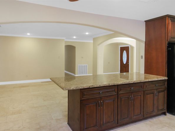 5738 Willowbend Boulevard, Houston TX 77096
