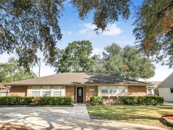 5738 Willowbend Boulevard