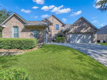 2413 W Bramlet Drive