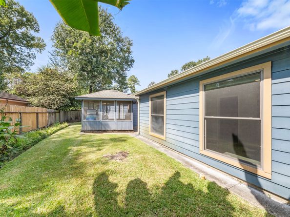 2214 Lakeville Drive, Kingwood TX 77339