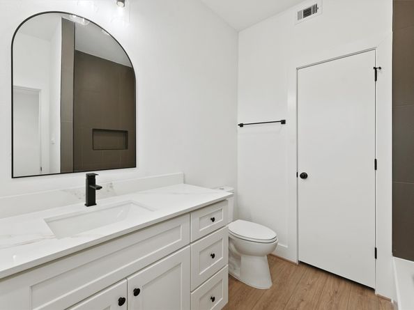 322 Clearwater Street AB, Houston TX 77029