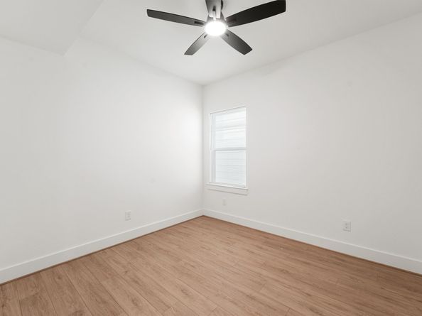 322 Clearwater Street AB, Houston TX 77029