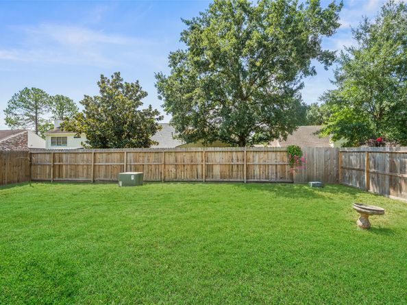7411 Marble Glen Lane, Houston TX 77095