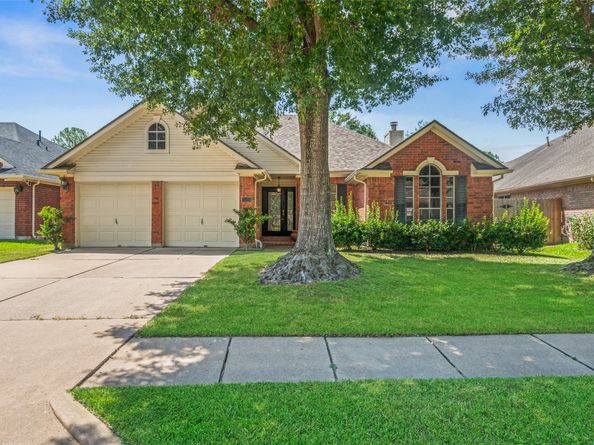 7411 Marble Glen Lane, Houston TX 77095