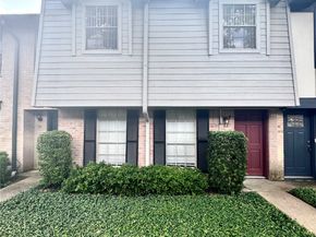 10010 Knoboak Drive 32, Houston TX 77080