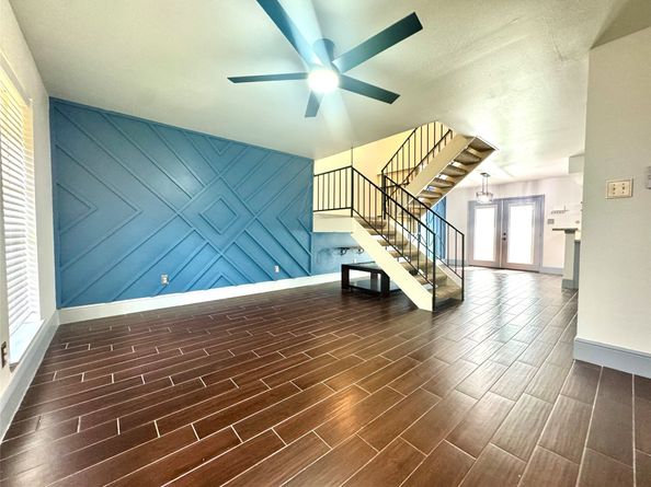 10010 Knoboak Drive 32, Houston TX 77080