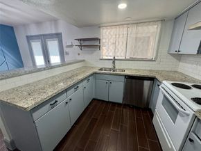 10010 Knoboak Drive 32, Houston TX 77080