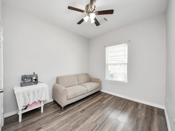 7206 Bywood Street, Houston TX 77028