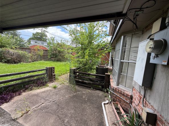4302 Fernwood Drive, Houston TX 77021