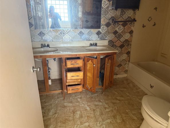 4302 Fernwood Drive, Houston TX 77021