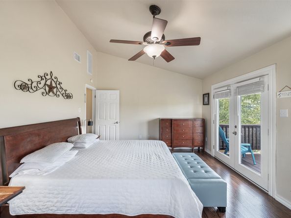 156 Lakefront Drive, Point Venture TX 78645