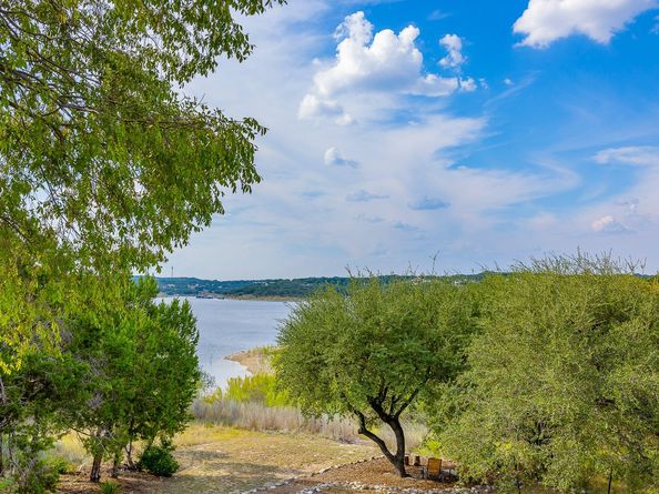 156 Lakefront Drive, Point Venture TX 78645