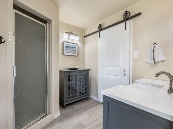 156 Lakefront Drive, Point Venture TX 78645