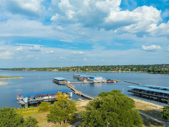 156 Lakefront Drive, Point Venture TX 78645