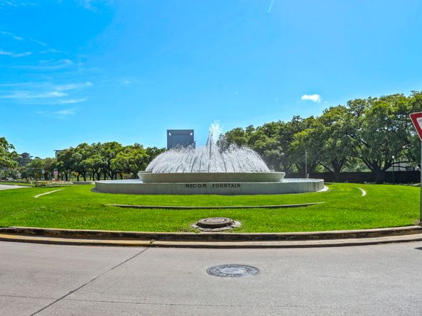 2370 Bolsover Street, Houston TX 77005