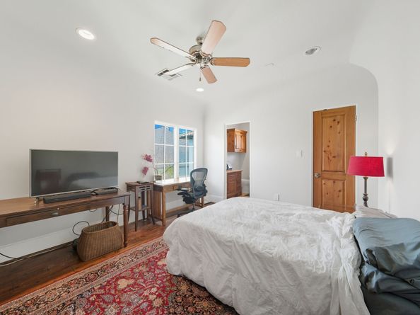 2370 Bolsover Street, Houston TX 77005