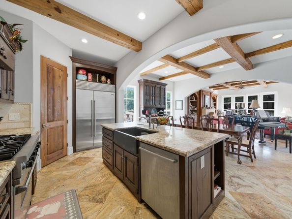 2370 Bolsover Street, Houston TX 77005