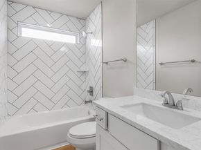 1222 E 33rd Street, Houston TX 77022