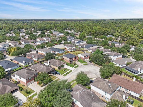 4717 Glencastle Court, Kingwood TX 77345