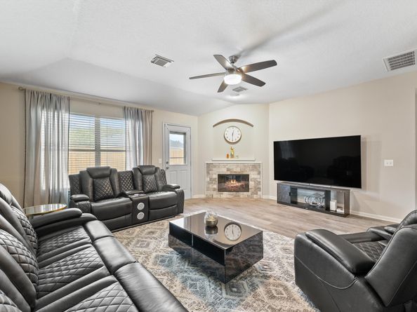 4717 Glencastle Court, Kingwood TX 77345