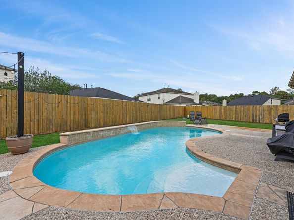 4717 Glencastle Court, Kingwood TX 77345