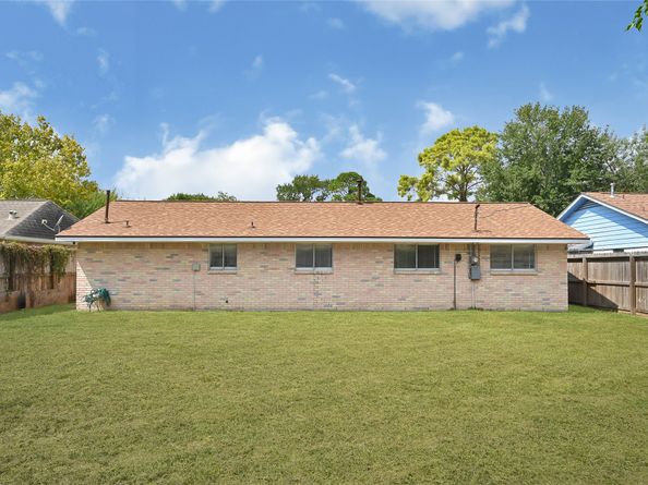 6407 Deirdre Anne Drive, Houston TX 77088