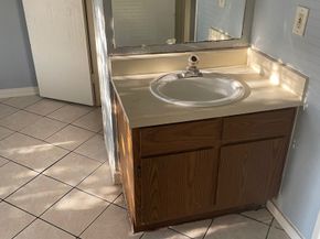 12660 Ashford Point Drive 413, Houston TX 77082