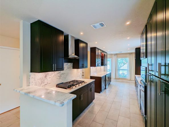 8815 Lyndonnille Falls Lane, Houston TX 77078