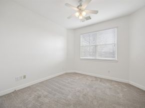 3322 Garden Crest Lane, Houston TX 77018