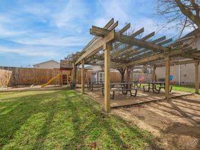 3322 Garden Crest Lane, Houston TX 77018